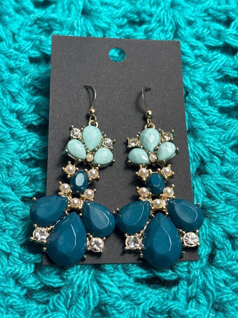 2 Tone Teal Clear Rhinestone Faux Pearl Goldtone Dangle Earrings 2.25 inches